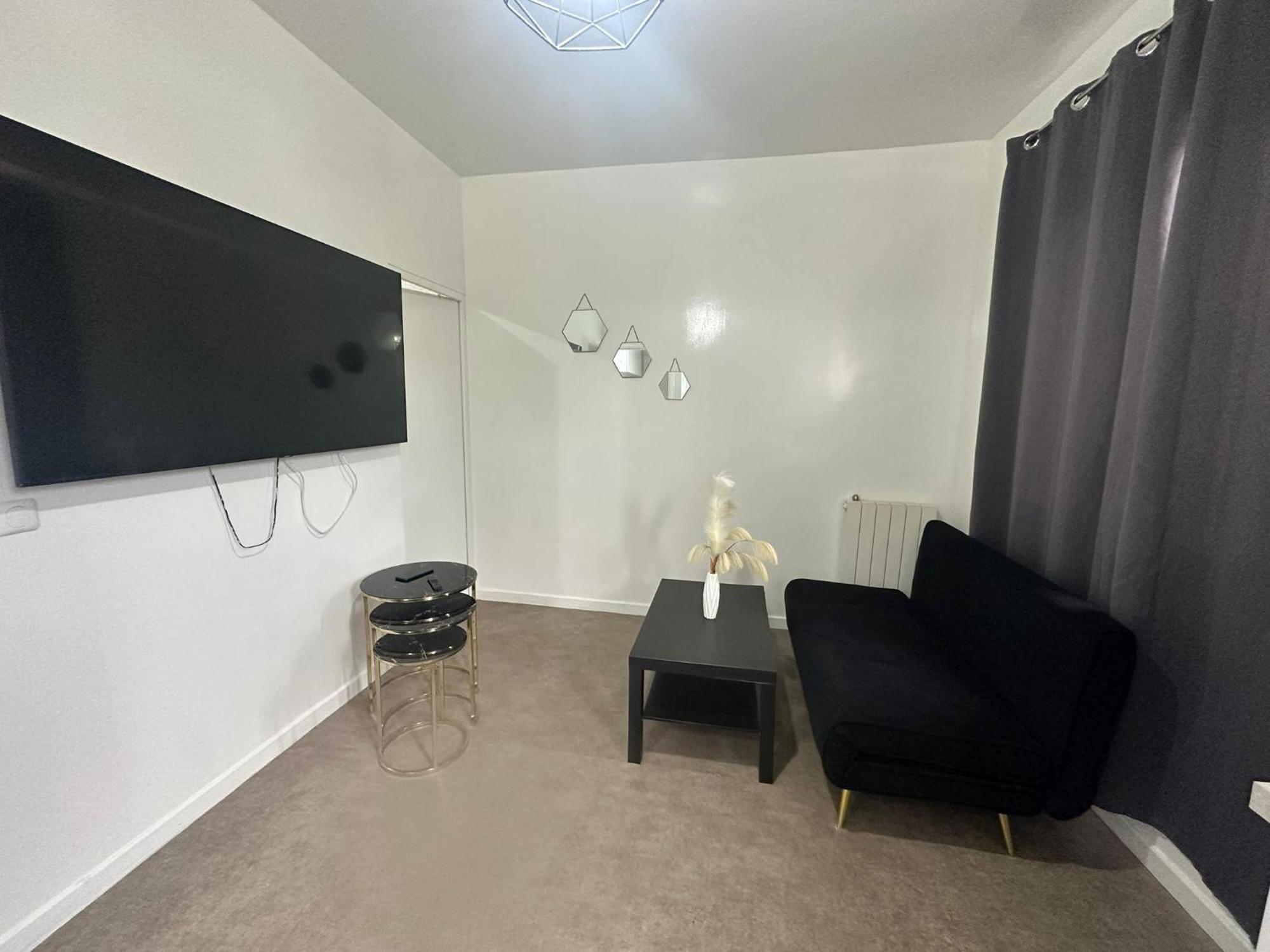 Appartement Mignon Clichy Exterior photo